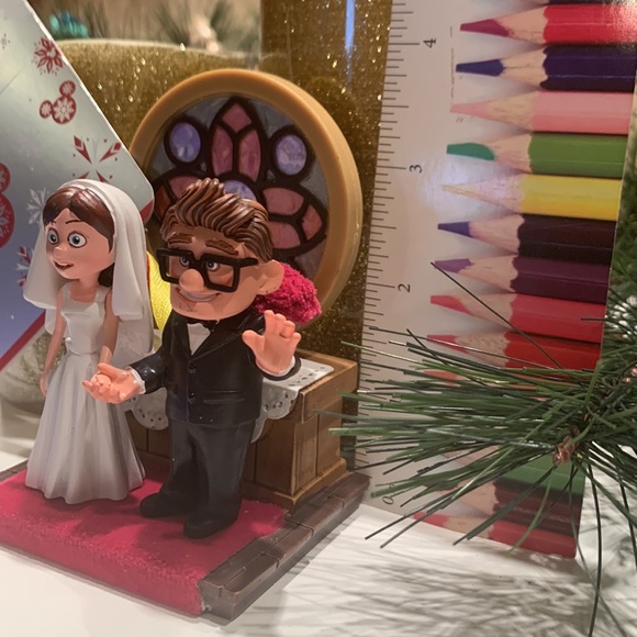 Disney UP Carl and Ellie wedding Sketchbook ornament collection. NWT - Picture 5 of 7